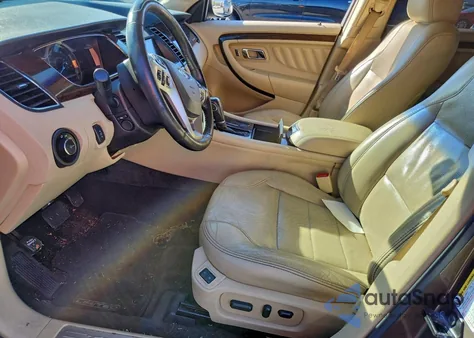 2015 Ford Taurus Limited z USA, uszkodzony, nr VIN 1FAHP2F8XFG164918